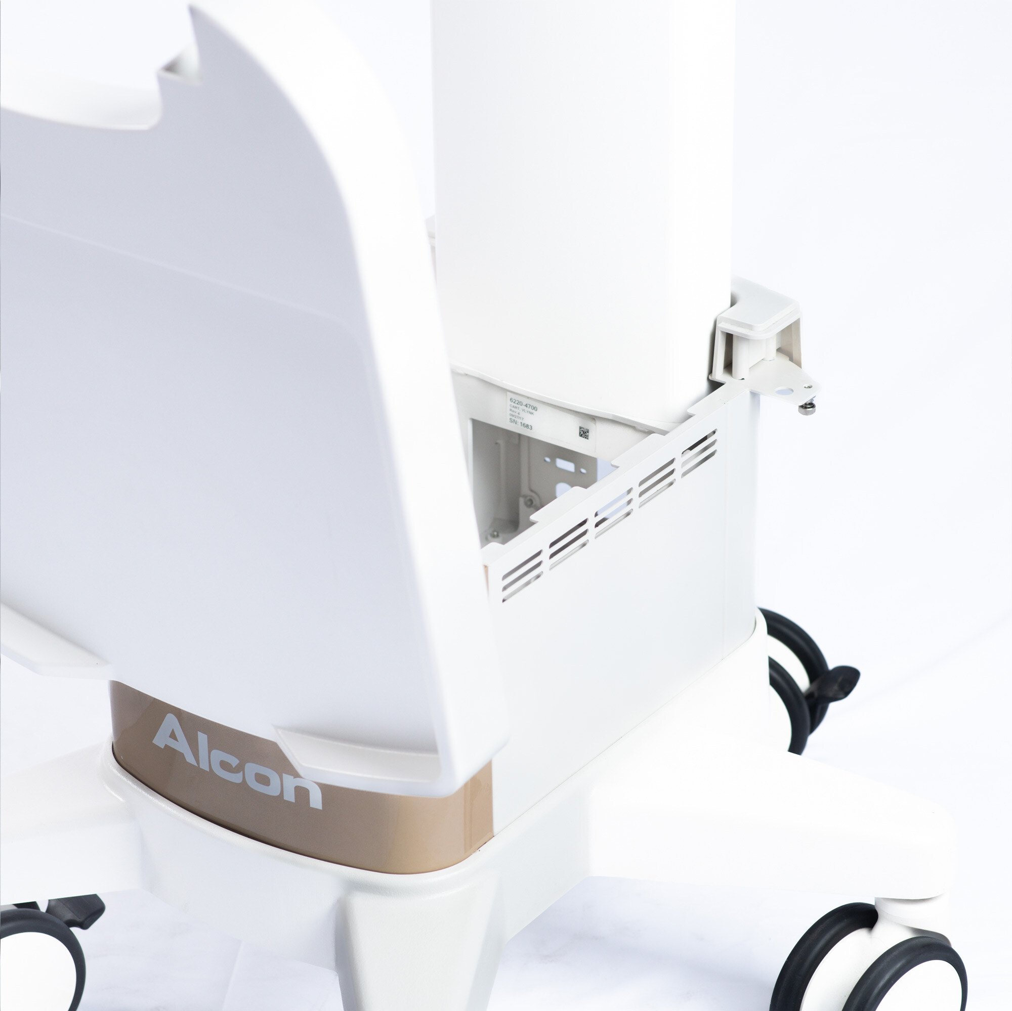 surgical-cart-device-storage-2000px