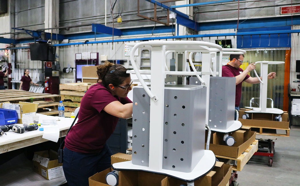 building medical carts_production